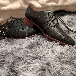 NWOT Louise et Cie Annacis perforated oxford